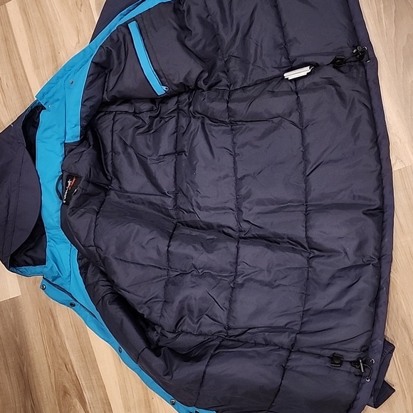 New Women's Farwest Winter Jacket - Picture 8 of 8